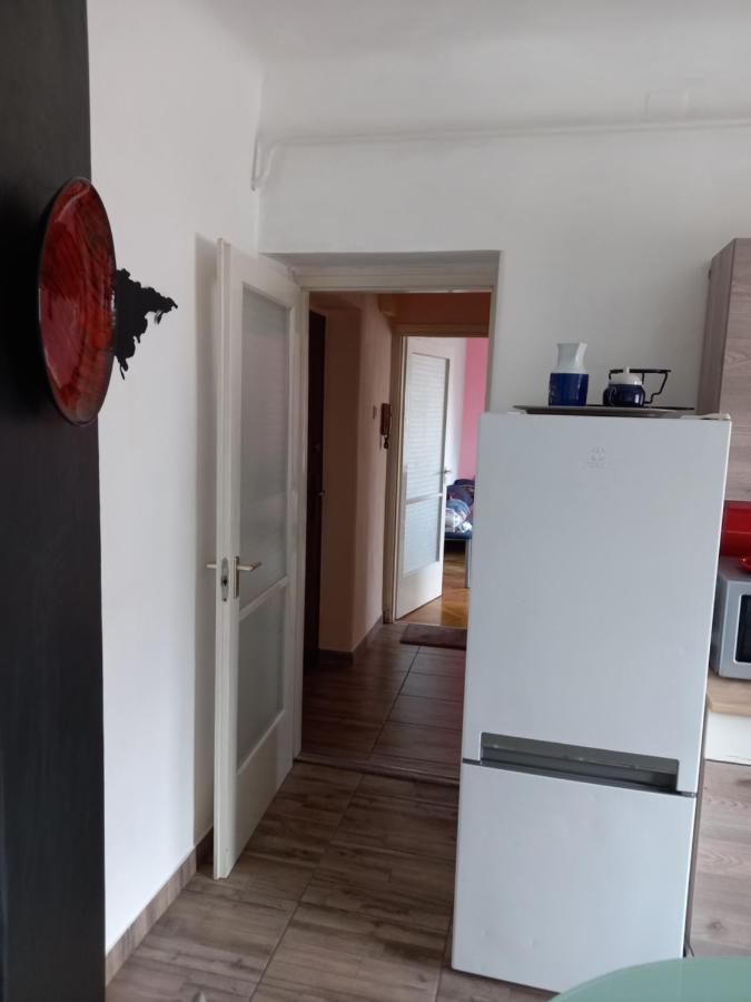 Aha Leilighet Debrecen Eksteriør bilde